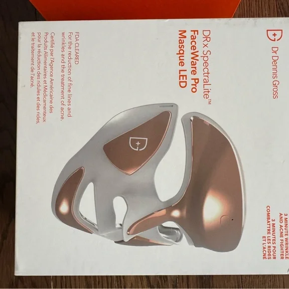 Dennis Gross SpectraLite LED Mask - Picture 3 of 7